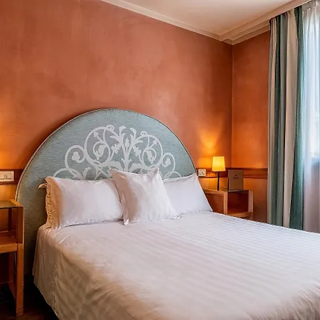 Hotel Mabapa 4*