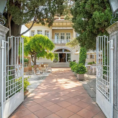 Mabapa Hotel